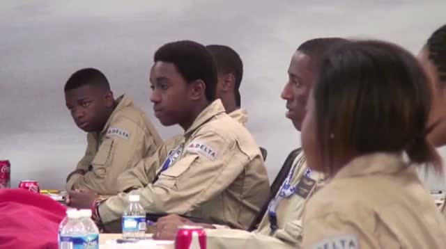 Atlanta Teens Fly High With Tuskegee Airmen