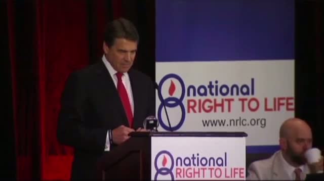Perry, Filibuster Star Clash Over Texas Abortion