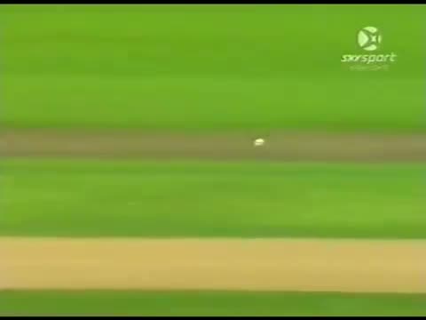 Clever MS Dhoni Dismissed Jacob Oram Twice Off One Ball