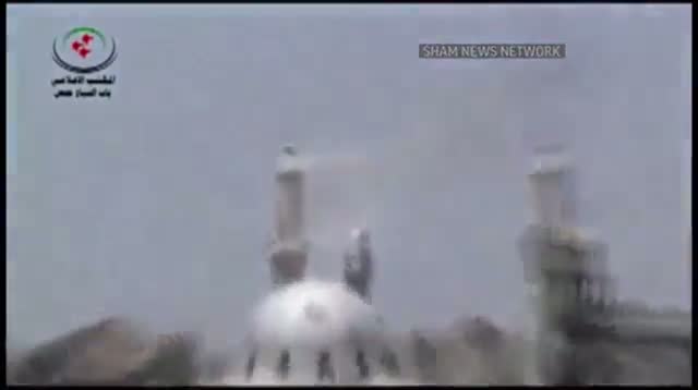 Violence and Airstrikes Near Mosque in Homs