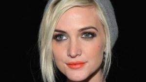 Is ASHLEE SIMPSON Dating DIANA ROSS' Son?