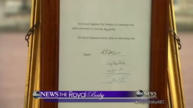 Royal Baby Announcement Placed at Buckingham Palace