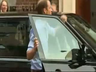BREAKING: Prince William Drives Kate and Royal Baby Home from St. Mary Hospital