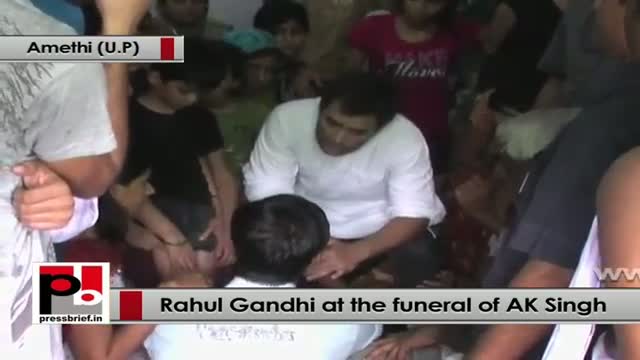 Rahul Gandhi in Amethi at the funeral of IAF officer killed in U'Khand