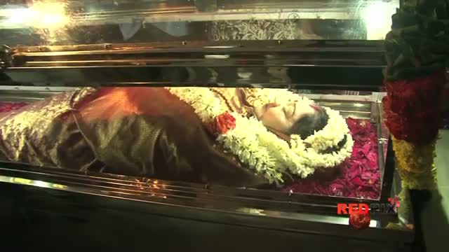 Veteran actress Manjula Vijayakumar, died this afternoon in Ramachandra hospital Chennai.