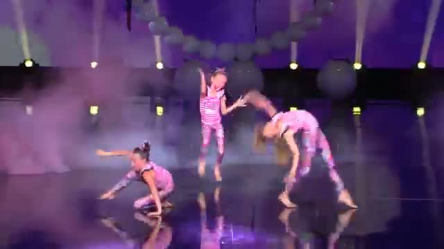Fresh Faces - Energetic Dance Routine to Icona Pop's "I Love It" - America's Got Talent 2013
