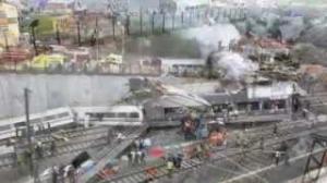 Spain high-speed train crashes near Santiago de Compostela Video