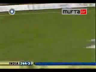 Yuvraj Singh Smashes Asif 4,4,4,6 of 20 runs in an Over