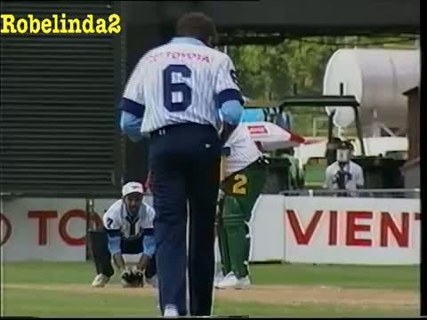 "THE" MOST AMAZING BALL EVER BOWLED IN CRICKET HISTORY