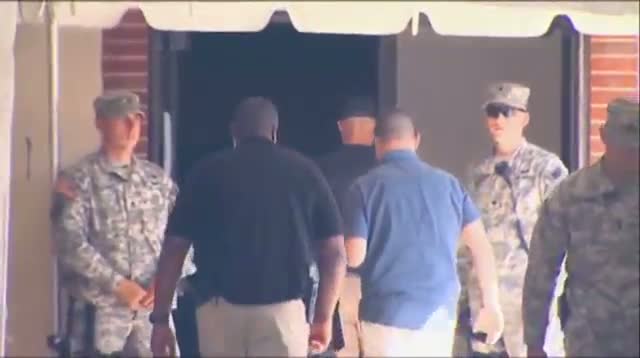 Manning Arrives for Day of Verdict
