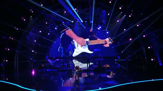 Brad Paisley - "I Can't Change the World" Performance on AGT - America's Got Talent 2013