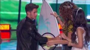 Nick Jonas receiving his "Award" Teen Choice Awards 2013