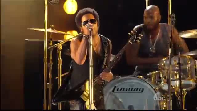 Lenny Kravitz and Jason Aldean " Are You Gonna Go My Way" CMA Music Festival 2013
