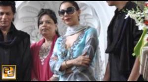 Gauri Khan's flaunts PLUNGING NECKLINE