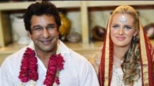 Wasim Akram marries Australian girlfriend Shaniera Thompson