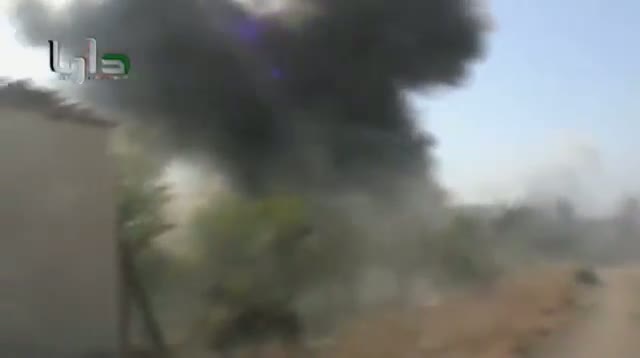 Raw: Warplanes Strike Town Near Damascus, Syria
