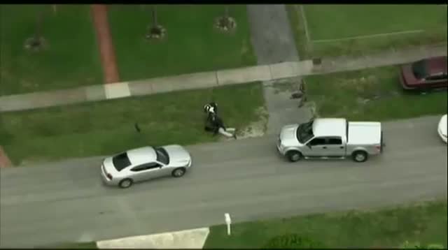 Vehicles Damaged in Fla. Police Chase