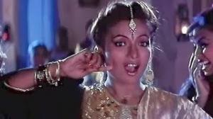 Iss Pe Joban Ki - Superhit Hindi Fun Dance Song - Sadhna Sargam, Ila Arun - Yudhpath (1992)