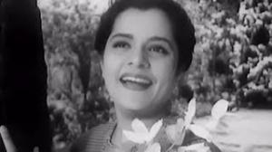 Kisi Ne Apna Bana Ke Mujhko - Classic Hindi Song - Patita (1953) - Usha Kiran, Dev Anand