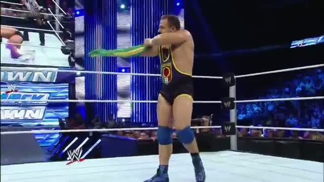 Santino vs. Damien Sandow: WWE SmackDown, Sept. 13, 2013