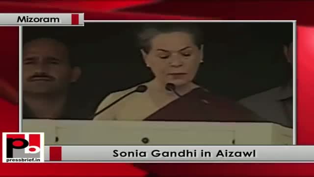 Sonia Gandhi addresses public meeting in Mizoram