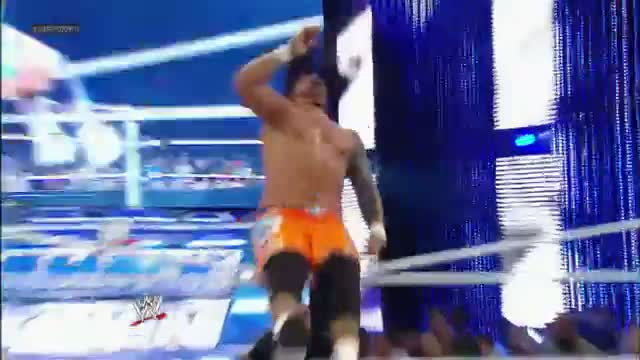 WWE SmackDown: Daniel Bryan & The Usos vs. The Shield -- Six Man Tag Team Match - Sept. 20, 2013