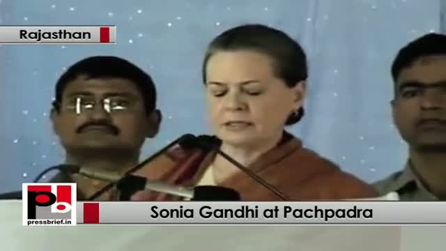 Sonia Gandhi launches refinery project in Barmar, Rajasthan