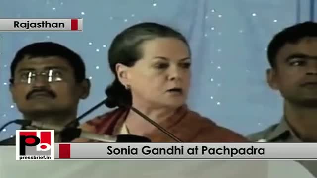 Sonia Gandhi in Barmar (Rajasthan) talks about historic Food Security Bill