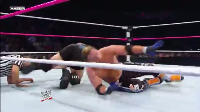Rob Van Dam vs. Curt Hawkins: WWE Superstars, Oct. 4, 2013