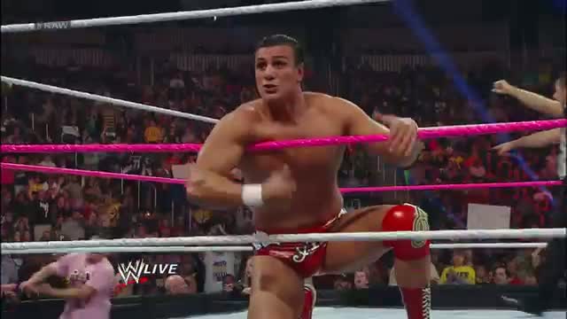 WWE Raw: Ricardo Rodriguez vs. Alberto Del Rio - Oct. 7, 2013