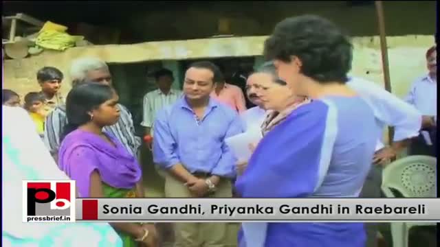 Sonia Gandhi, Priyanka Gandhi in Raebareli meet a girl treated by the Smile Train