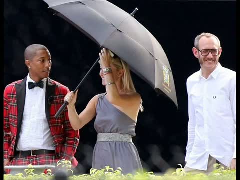 Pharrell Williams stages mini concert as he marries Helen Lasichanh