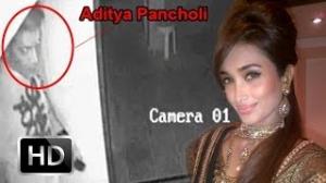 OMG! Aditya Pancholi Spotted At Jiah Khan's Apartment