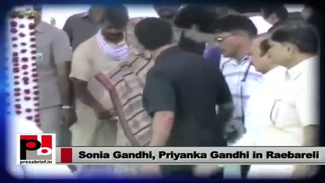 Sonia Gandhi visits Raebareli along with Priyanka Gandhi