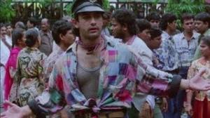 Aamir selling movie tickets illegally - Rangeela