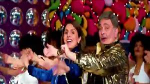 Chal Hand Uthake Nacheche Full Video Song HD - Besharam (2013) - Ranbir Kapoor & Rishi Kapoor