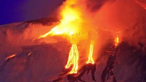 Spectacular Video Of Mount Etna Erupting