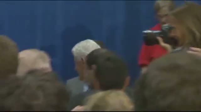 Bill Clinton Campaigns in Virginia Gov. Race