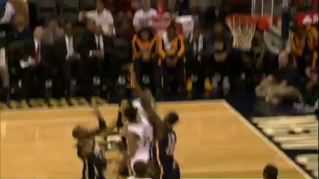 NBA: Anthony Davis Drops the One-Handed Oop