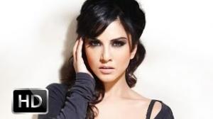 Sunny Leone Stripping In 'Jackpot'