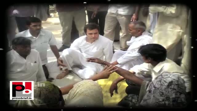 Rahul Gandhi - the mass leader who easily connects with the people