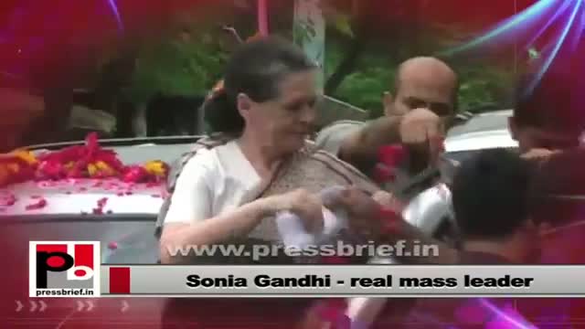 Sonia Gandhi : A real mass leader committed for welfare of the poor