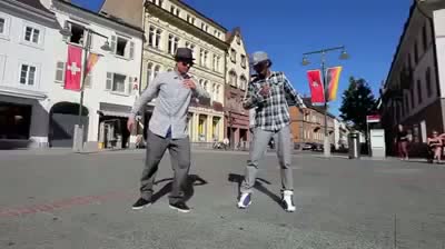 Street Dance Robot Dancer