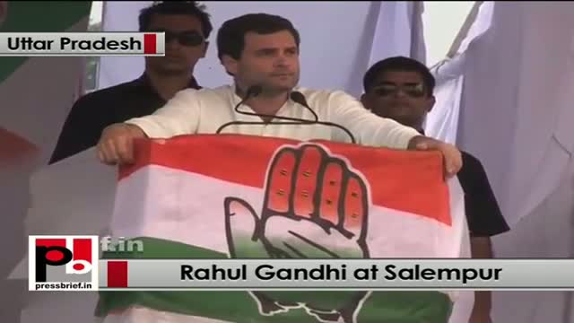 Rahul Gandhi compared the UP government with Delhi