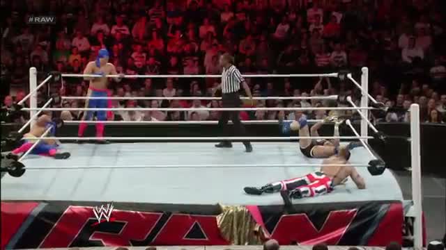 WWE Raw: Santino Marella & Los Matadores vs. "The Union Jacks" - Nov. 11, 2013