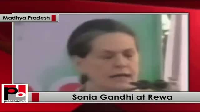 Sonia Gandhi at Rewa (Madhya Pradesh) takes on BJP state government