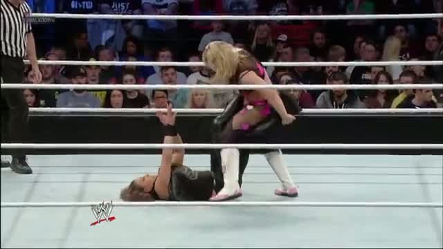 Natalya vs. Tamina Snuka: SmackDown, Nov. 15, 2013