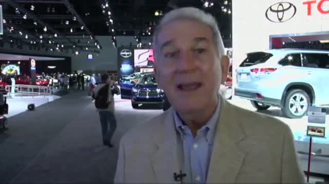 Hydrogen Cars Make Big Noise at L.A. Auto Show
