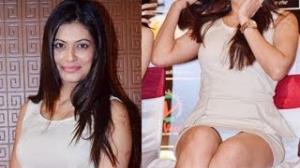 Payal Rohatgi EXPOSES her panty