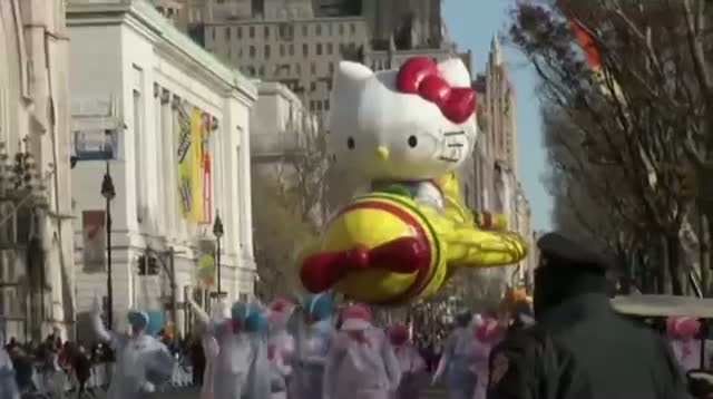 Balloons, Spirits Soar at NYC Macy's Parade